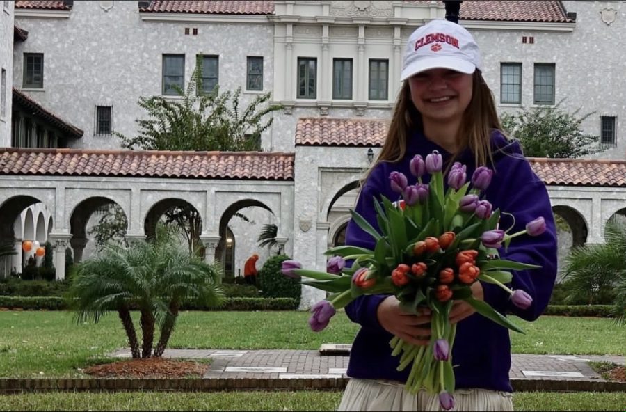 Avery+celebrates+her+Clemson+signing%0A